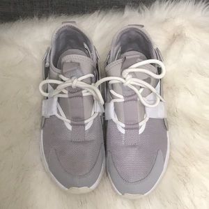 Nike huarache city low size 6